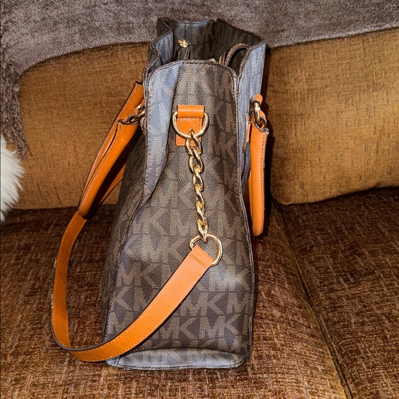 MICHAEL KORS LARGE HAMILTON SIGNATURE TOTE - Picture 9 of 12